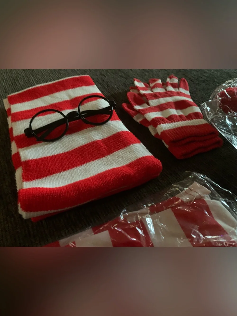 Kids Red and White Halloween Shirts Hat Glasses Set for Costume Cosplay